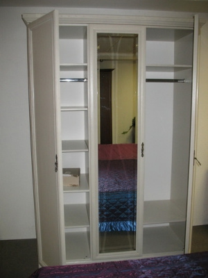 Шкаф Нинель ММ-167-01/03 фото Шкаф Нинель ММ-167-01/03. Фото